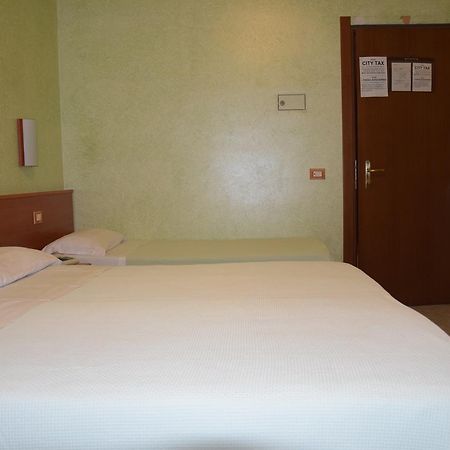 Hotel Bruna Rome Exterior photo