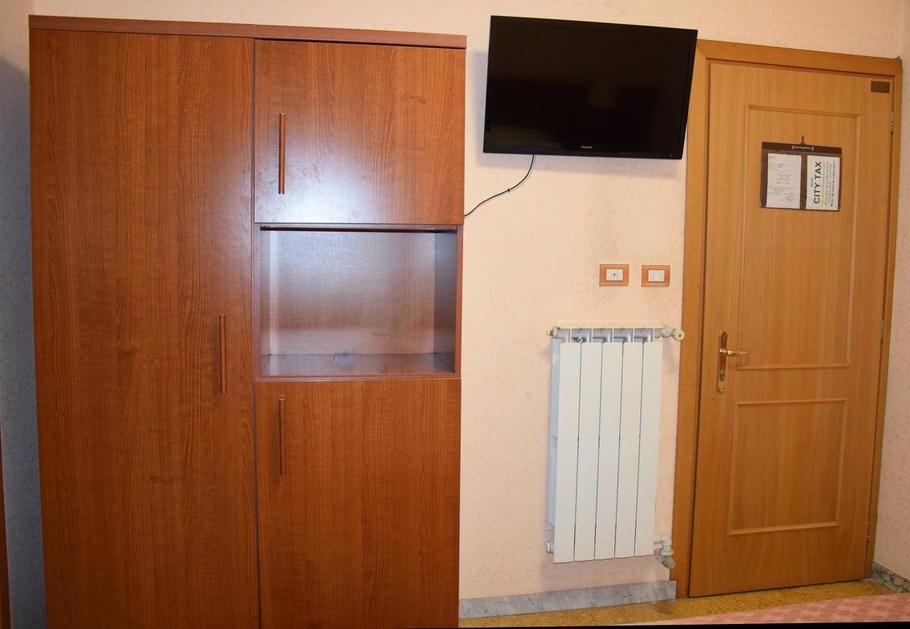 Hotel Bruna Rome Exterior photo
