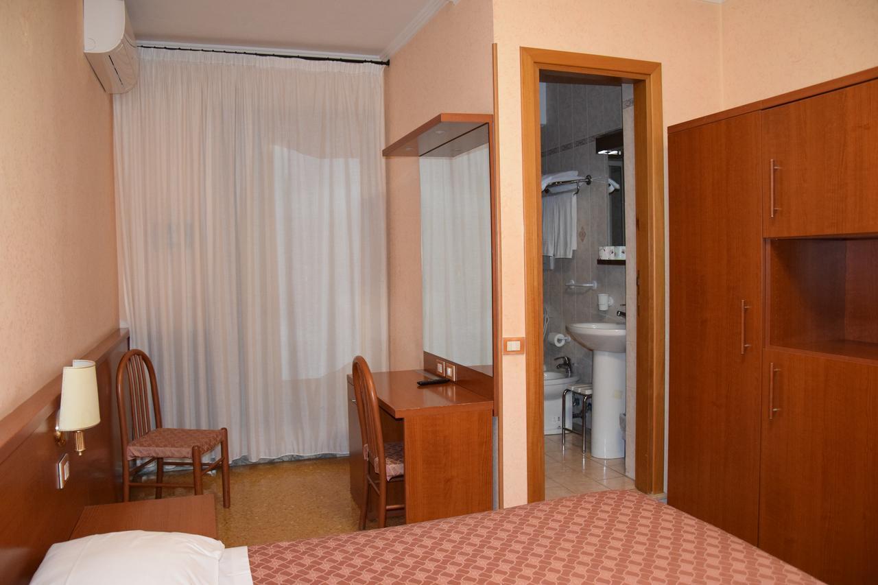Hotel Bruna Rome Exterior photo